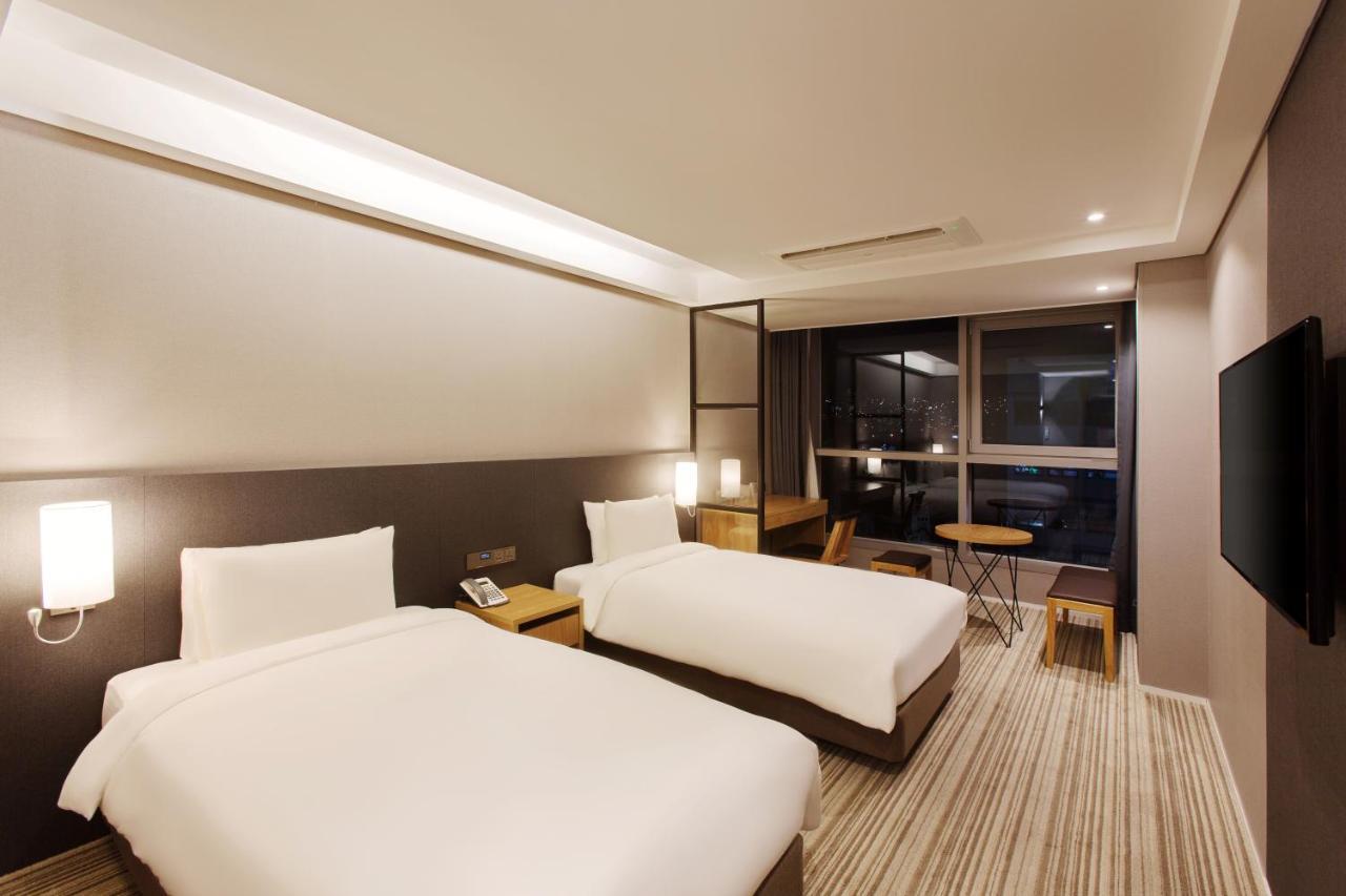 Hotel Adela Pusan Zewnętrze zdjęcie